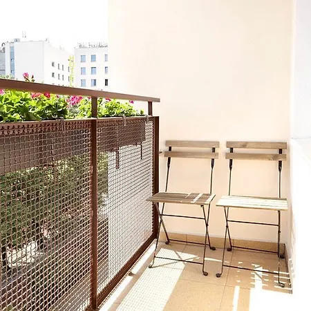 Lovely Sunny Flat In City Center Warsaw Room photo